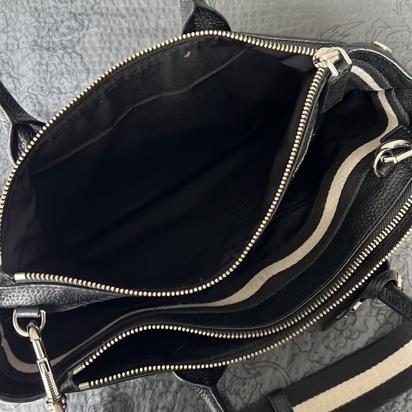 Marc Jacobs Gotham City EW Tote Weekender Bag - Picture 7 of 14